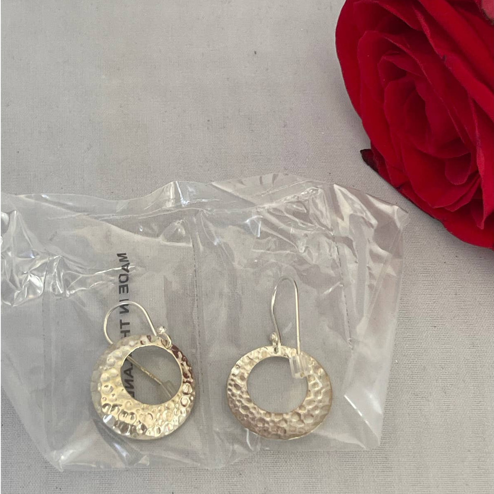 Sterling silver hammered‎ earrings